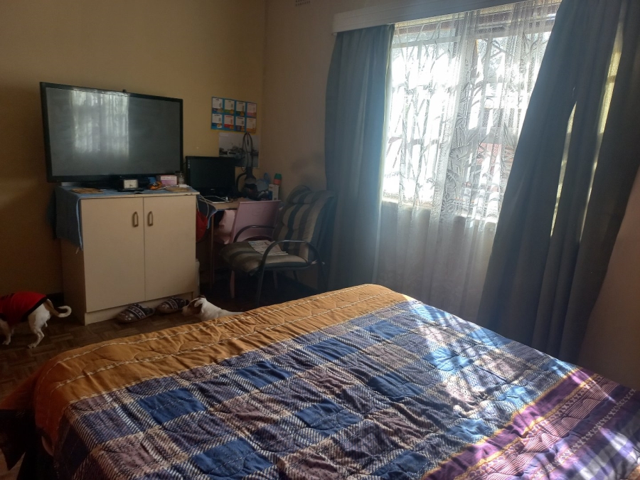 3 Bedroom Property for Sale in Charlesville Western Cape